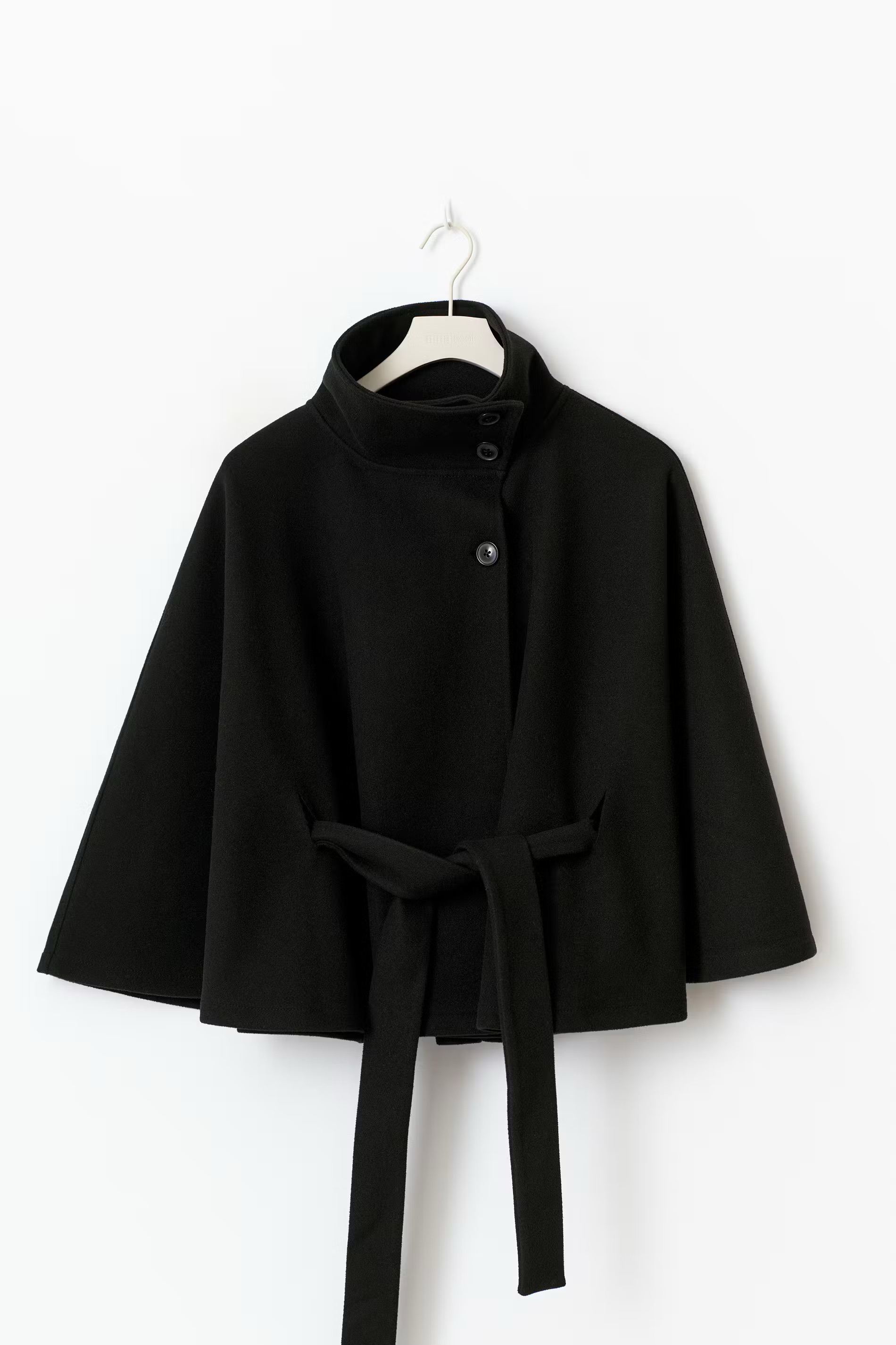CELINNEA | Belt Cape Jacket