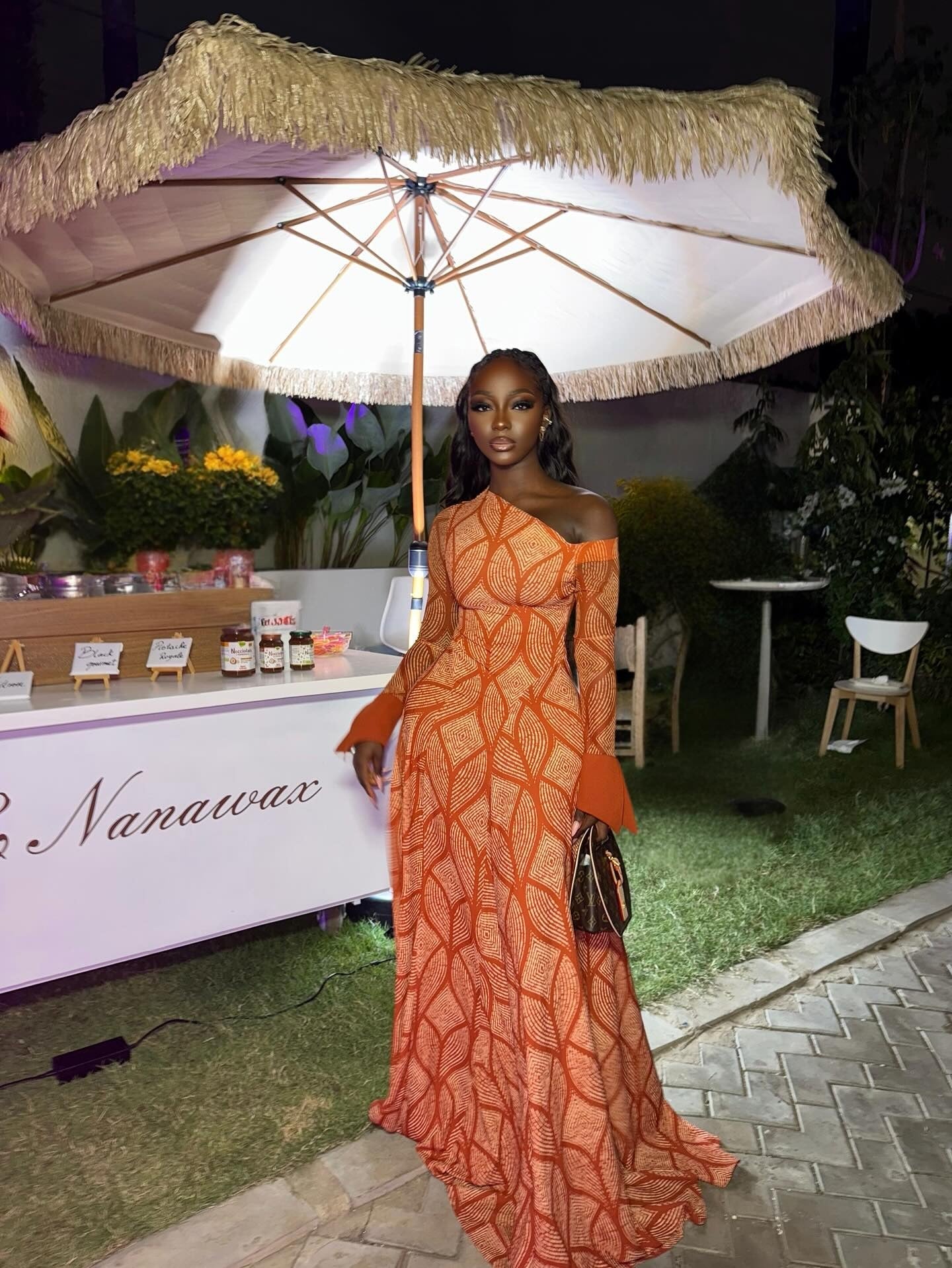 Chic Geometric One-Shoulder Maxi Dress